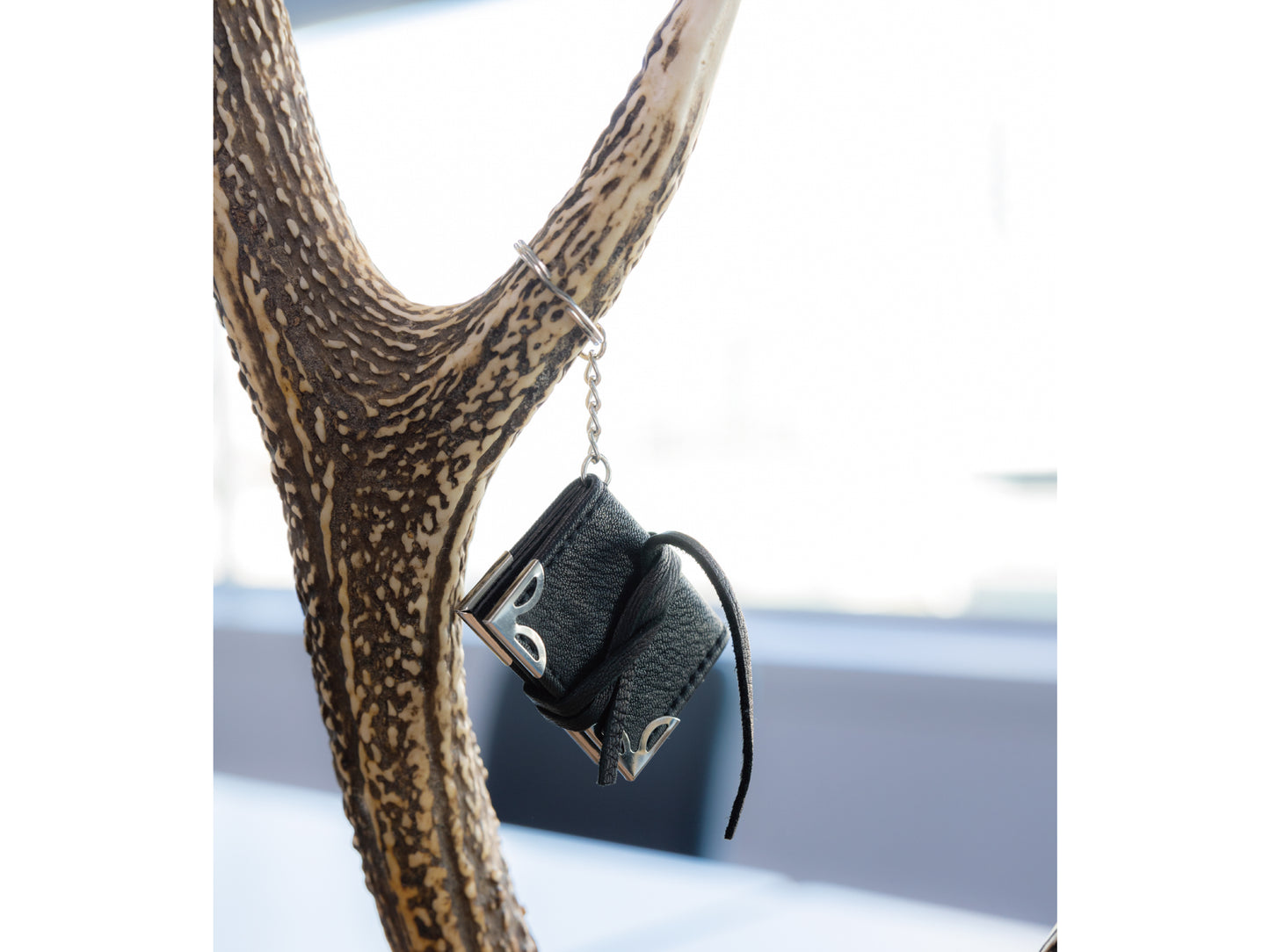 かくかく鹿じか 鹿革ミニフォトアルバム